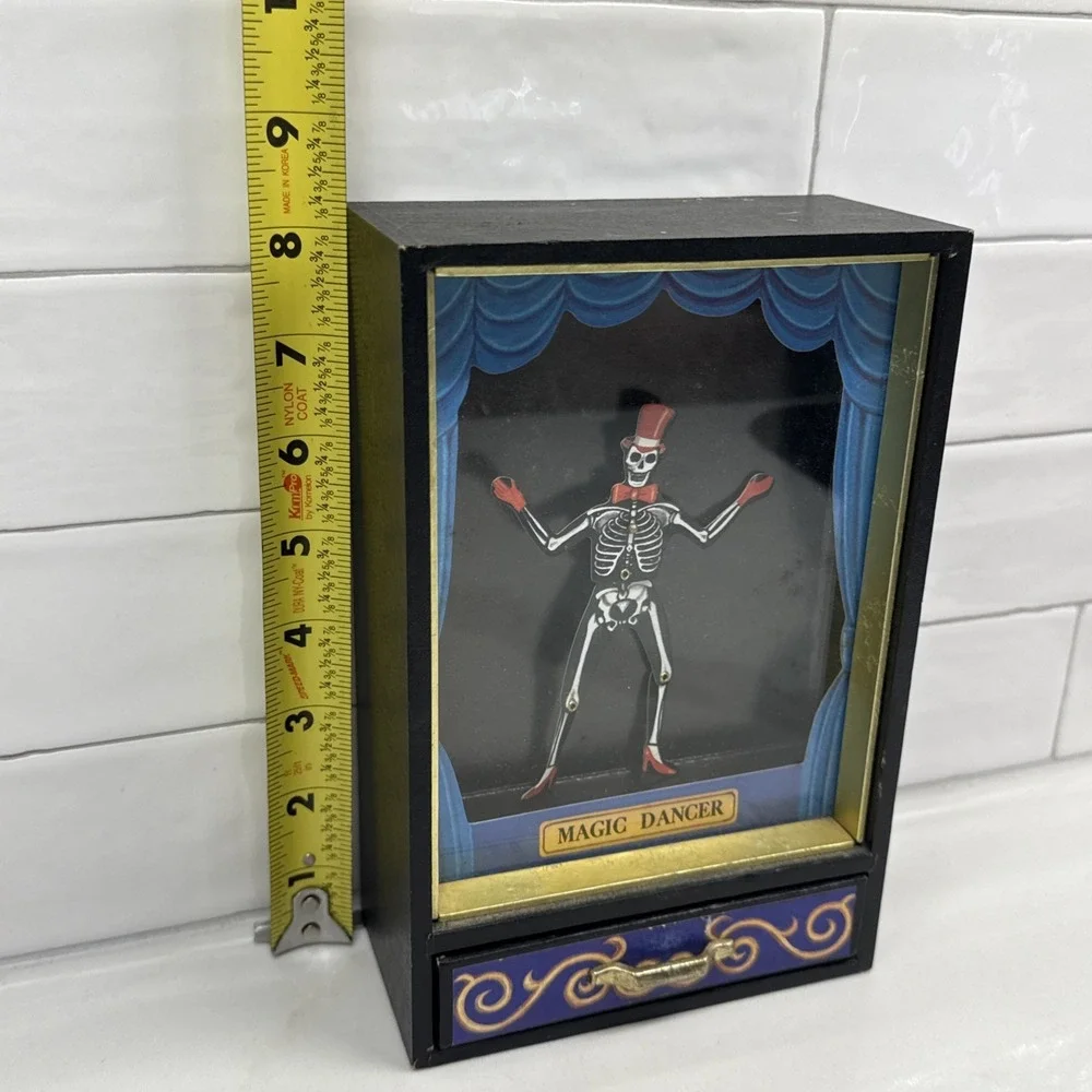 OTAGIRI Japan Magic Dancer Skeleton 12/1028 Music Box French CAN CAN Not Working